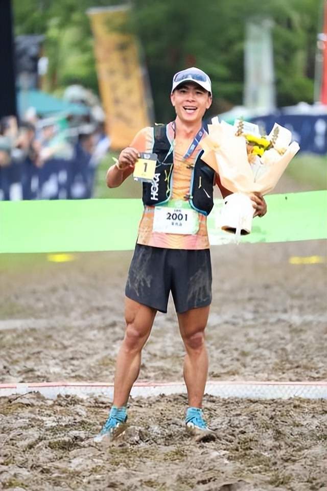 宝威体育官方入口-山野共融HOKA陪伴跑者共越莫干山之巅，于赛道共筑间传递山野文化